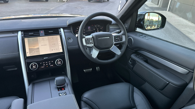 Land Rover Discovery 3.0 D350 Dynamic SE 5dr Auto Diesel Station Wagon